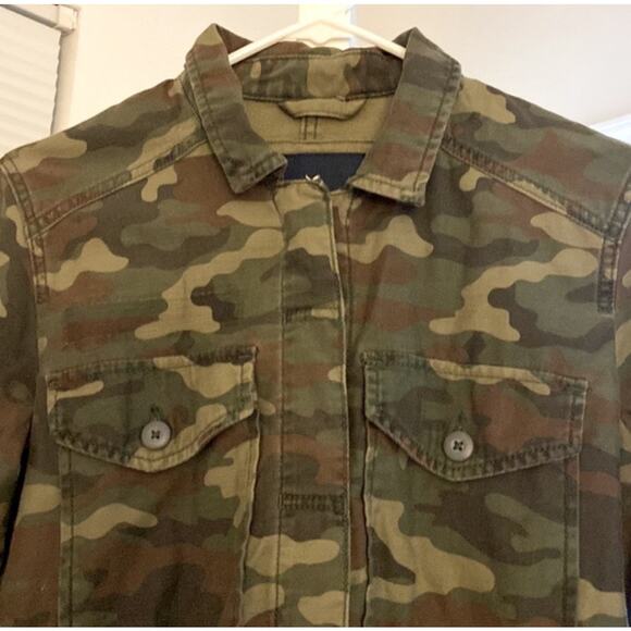 American Eagle “NAH” broken‎ heart camouflage jacket., Size Small - Picture 4 of 6